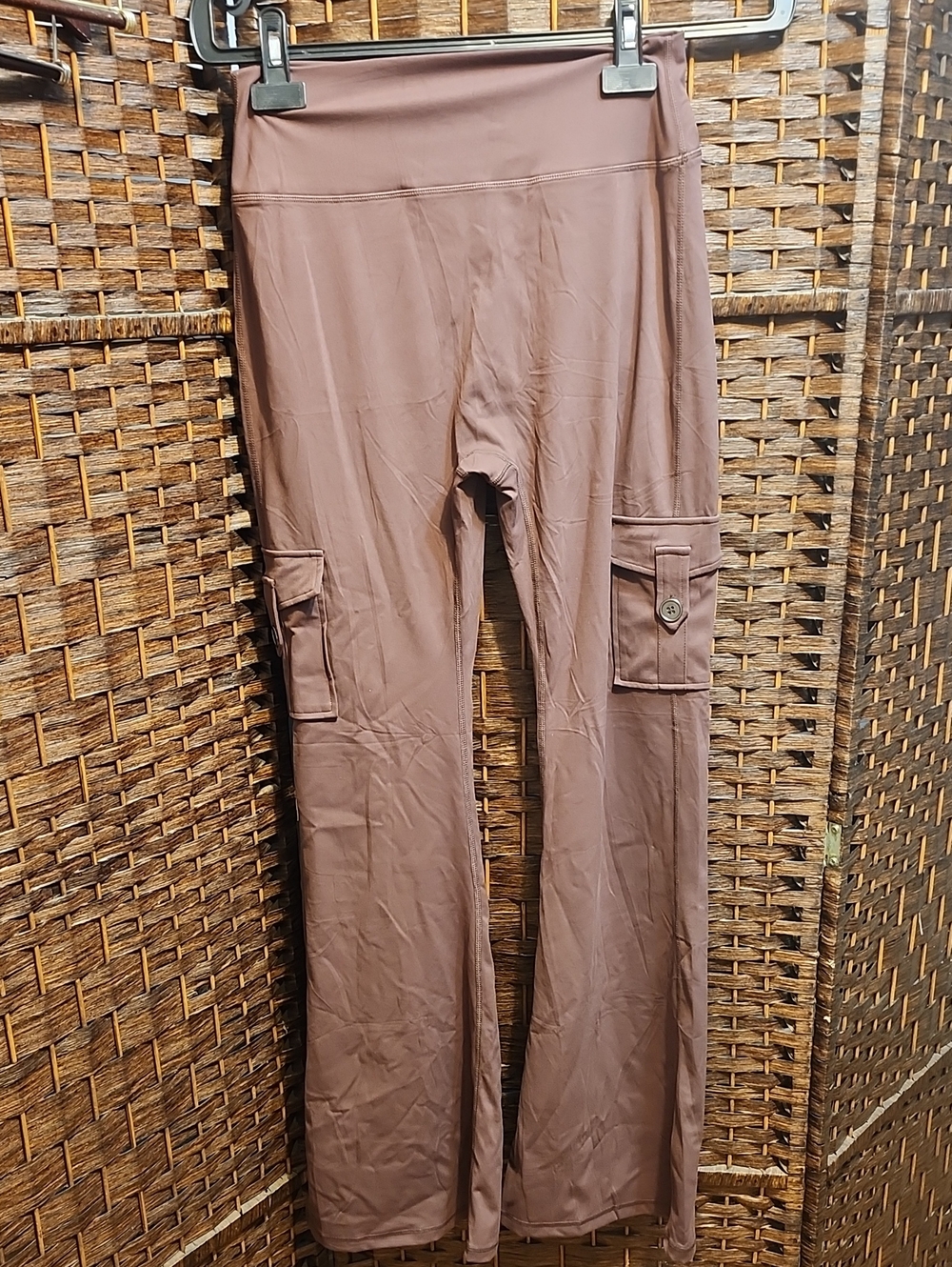 Women's MAUVE Cargo Flare Workout Pant